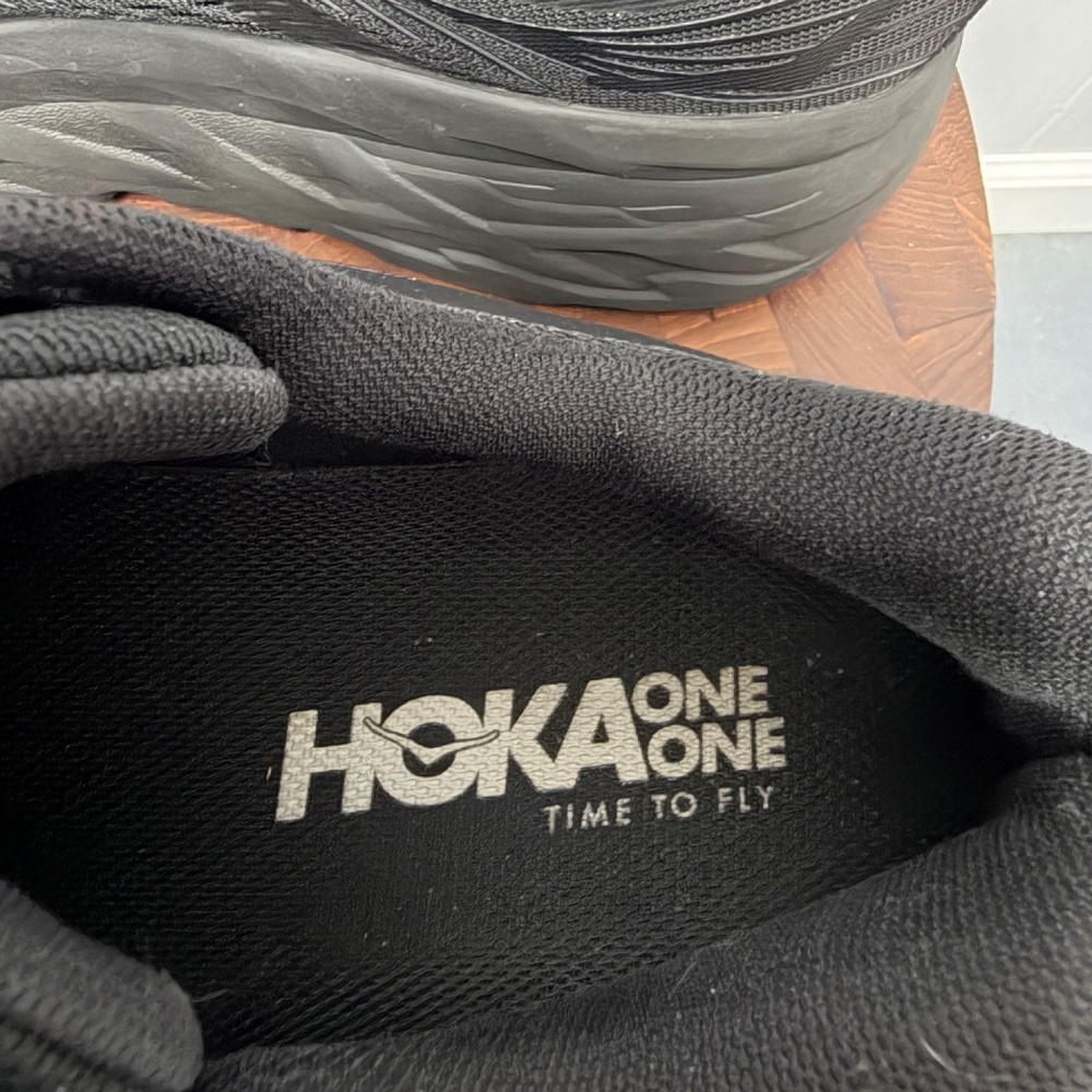 Hoka One One Bondi 7 Black Women's Sneakers Size 11D - Picture 7 of 9